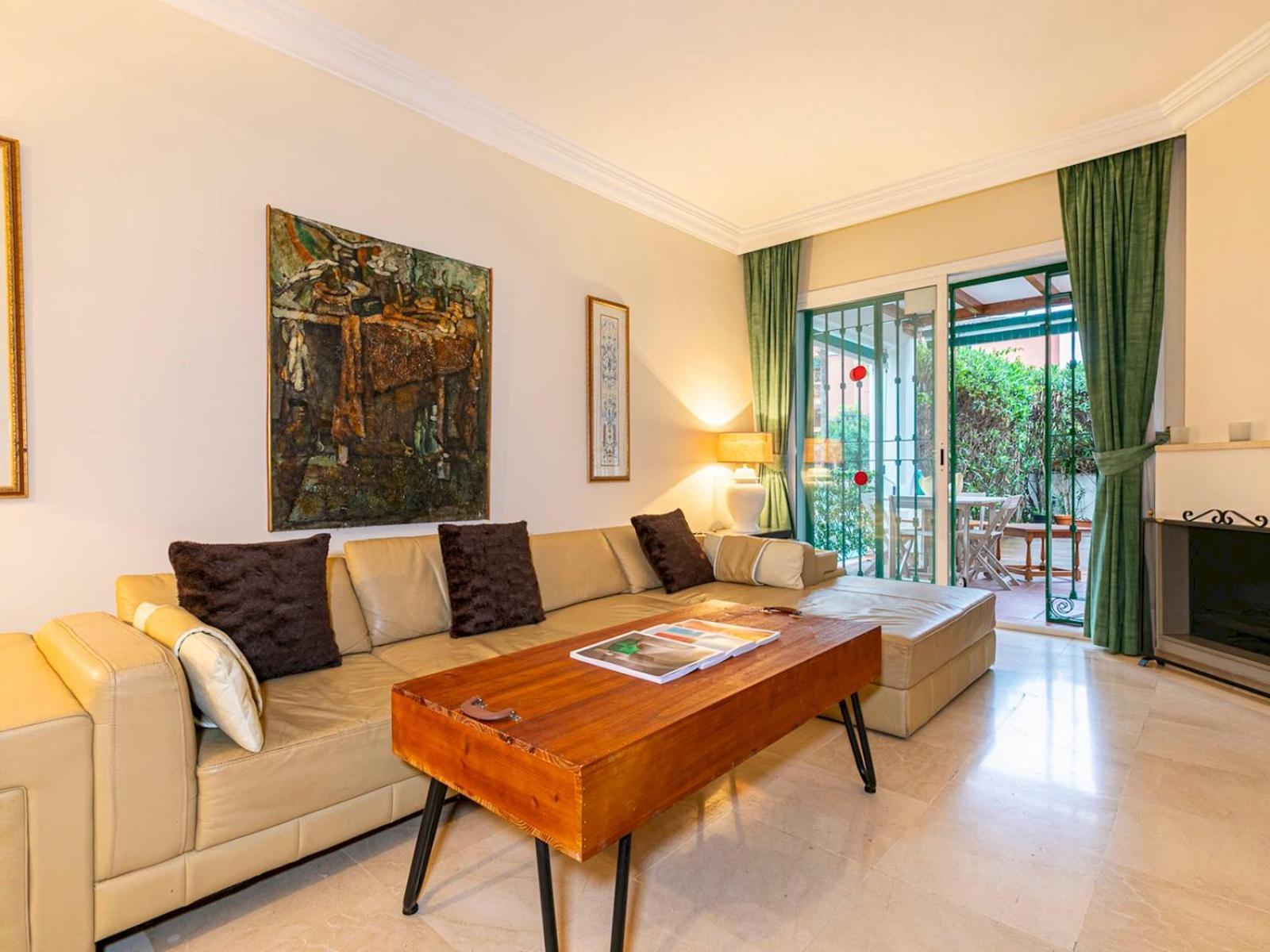 Apartamento Pass The Keys Charming Andalusian Ground Floor With Patio Marbella